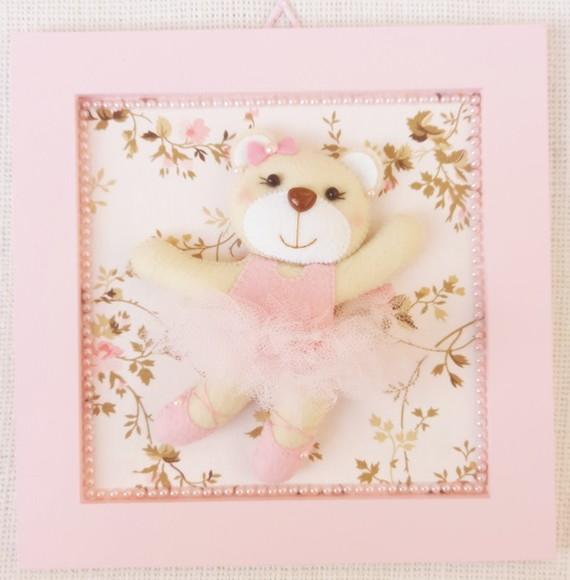 Quadros Ursa Bailarina  cor rosa quarto de bebê