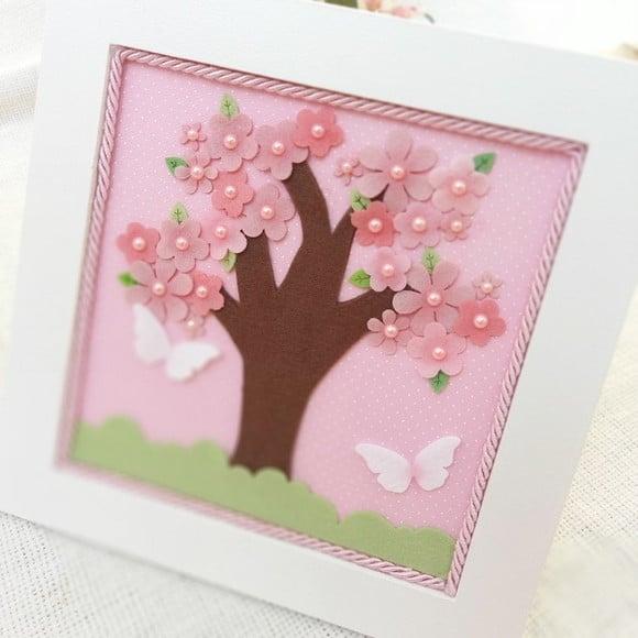 Quadro Boneca de Feltro Borboleta e Inicial