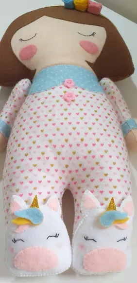 BONECA NANINHA