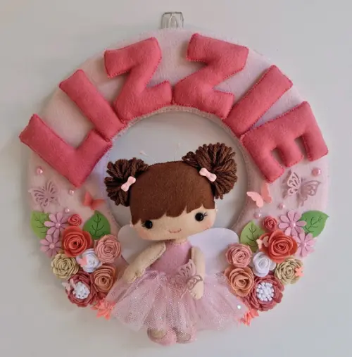 Guirlanda Porta Maternidade Menina e Flores
