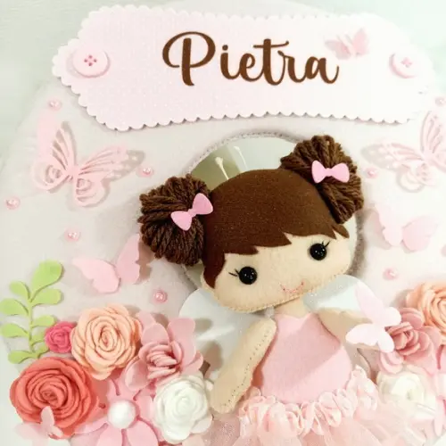 Guirlanda Porta Maternidade Menina e Flores - Feltro