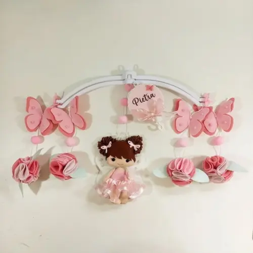 Mobile de Berço Boneca de Feltro - Borboletas