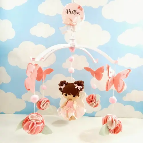 Mobile de Berço Boneca de Feltro - Borboletas