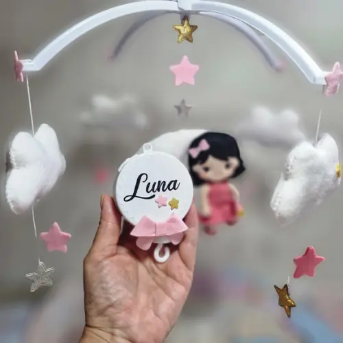 Mobile de Berço Chuva de Amor Lua Estrela-boneca em Feltro