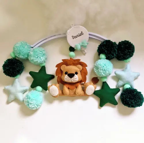 Mobile de Berço Leão - Pompons Verde