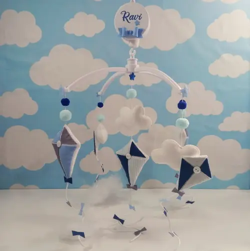 Mobile de Berço Musical Pipa e Nuvem