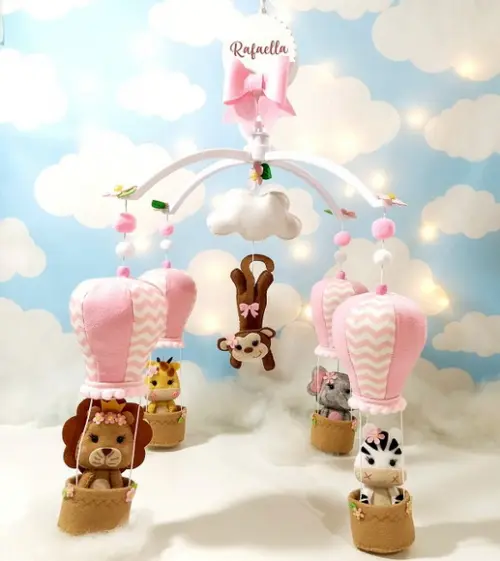 Mobile de Berço Safari e Balão - Rosa Chevron