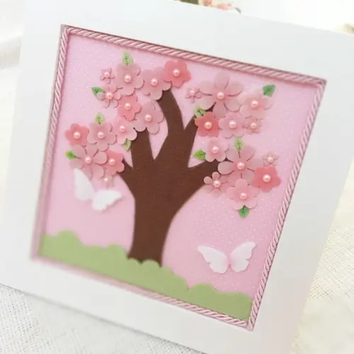 Quadro Boneca de Feltro Borboleta e Inicial