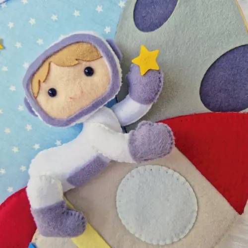 Porta Maternidade Astronauta em Feltro
