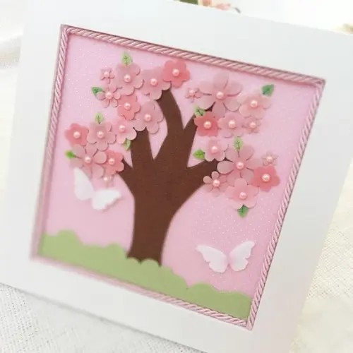 Quadro Boneca de Feltro Borboleta e Inicial