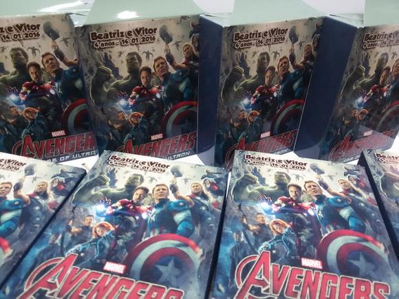 Caixinha Personalizada - Os Vingadores