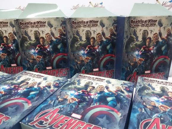 Caixinha Personalizada - Os Vingadores