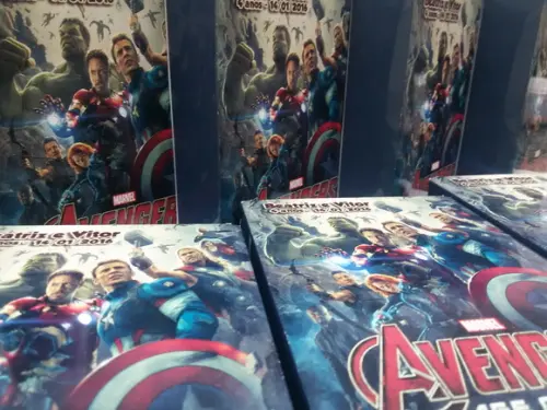 Caixinha Personalizada - Os Vingadores