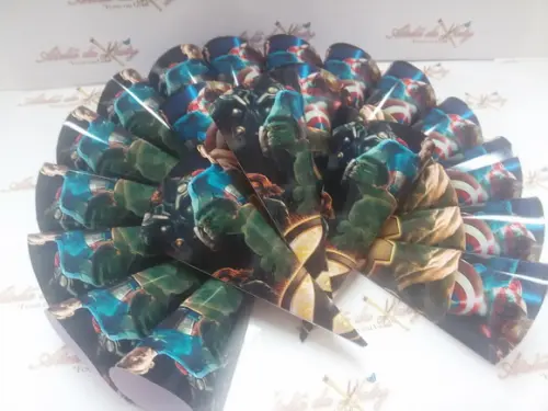 Cone Personalizado - Os Vingadores