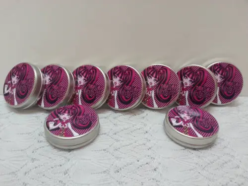 Latinha Monster High