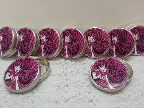 Latinha Monster High