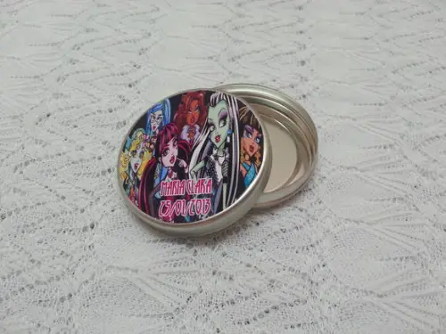Latinha Monster High