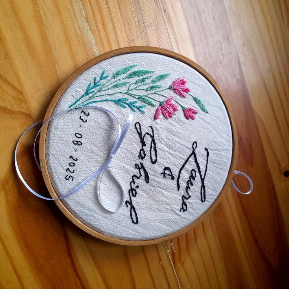 Porta Alianças Bordado em Bastidor