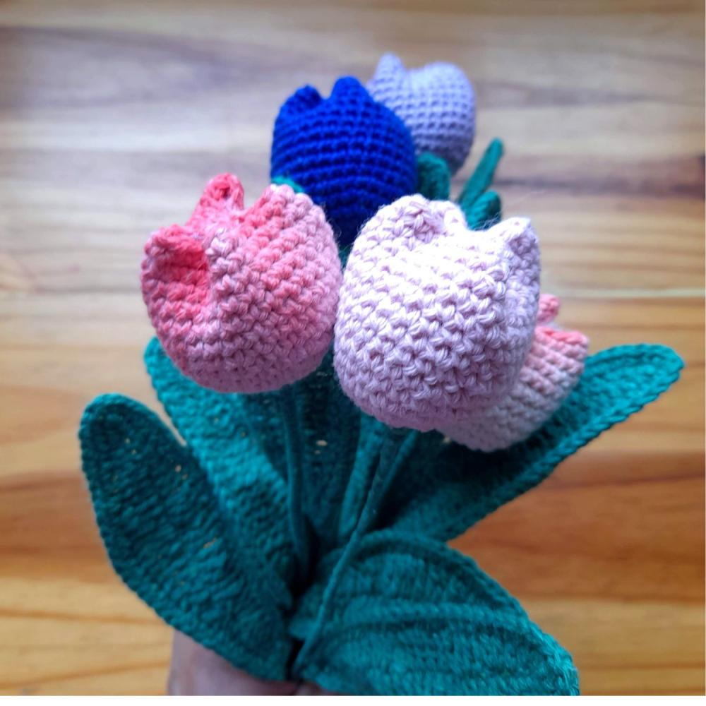 Flor de crochê Tulipas em amigurumi