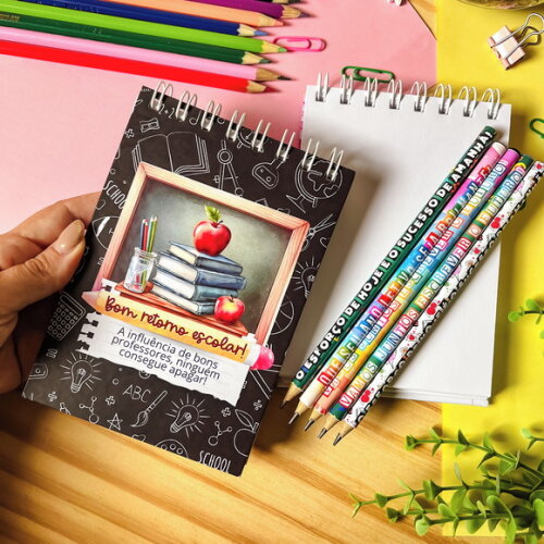Bloco de Notas Volta as Aulas com Lápis Personalizado A6