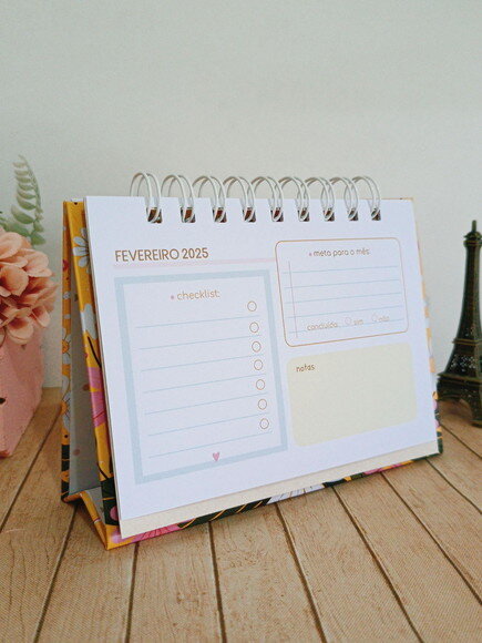 Calendário de Mesa 2025 Floral Margaridas A6 Horizontal