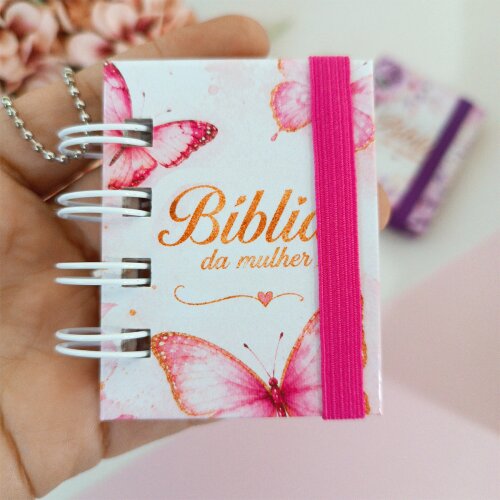 Chaveiro Mini Bíblia da Mulher com 18 Versículos – Lembrancinha Religiosa Congresso de Mulheres e Culto Floral