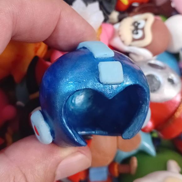 Capacete do Megaman de Biscuit
