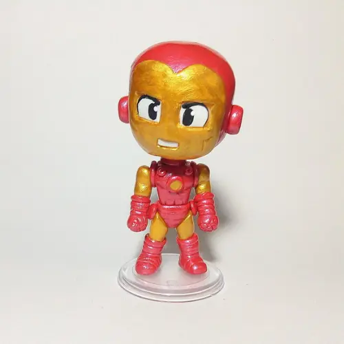 Homem de Ferro de biscuit