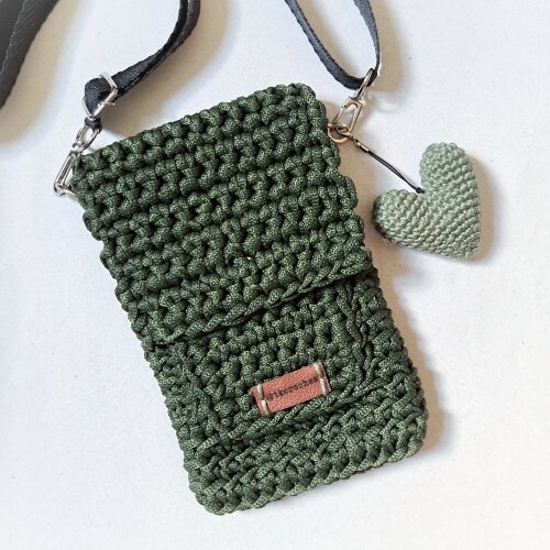 Bolsa tiracolo feminina de crochê