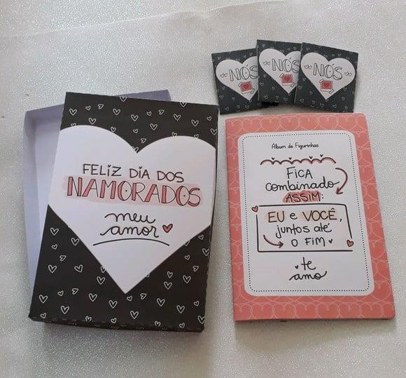 Álbum de Figurinhas Dia dos Namorados
