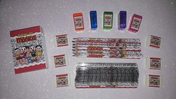 Bloquinho + Lápis + Régua + Borracha + Apontador