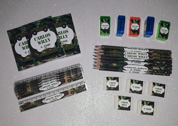 Bloquinho + Lápis + Régua + Borracha + Apontador Militar