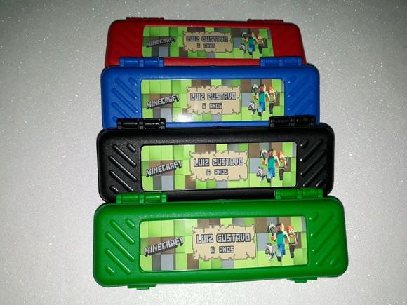 Estojo + Lapis + Apontador + Borracha + Régua