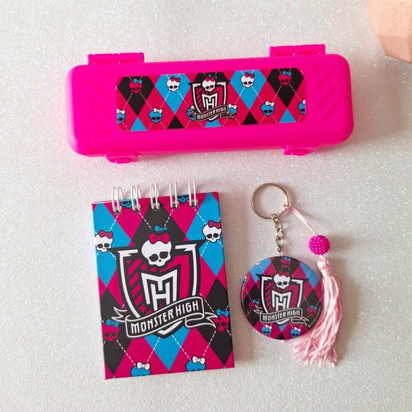Kit 6 Itens Monster High-tech