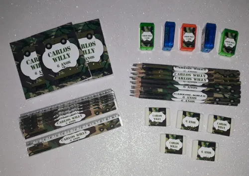 Bloquinho + Lápis + Régua + Borracha + Apontador Militar