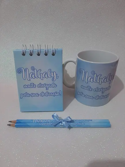 Caneca + Bloquinho e Lápis