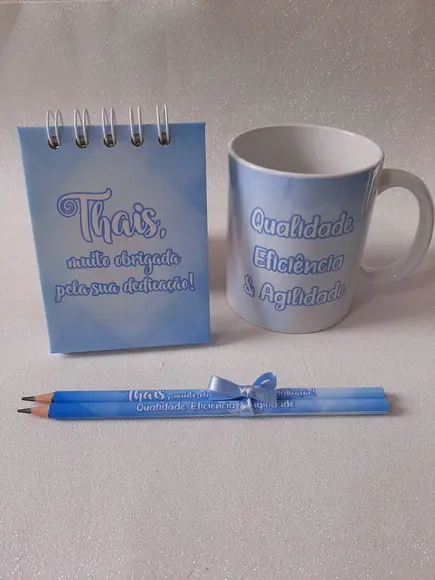 Caneca + Bloquinho e Lápis