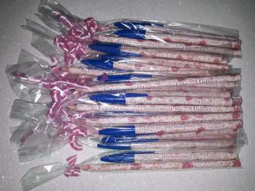 Caneta + Lápis Dia da Mulher