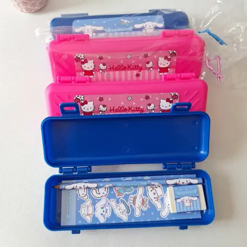 Estojo, Lapis, Borracha, Cartela de Adesivo Hello Kitty