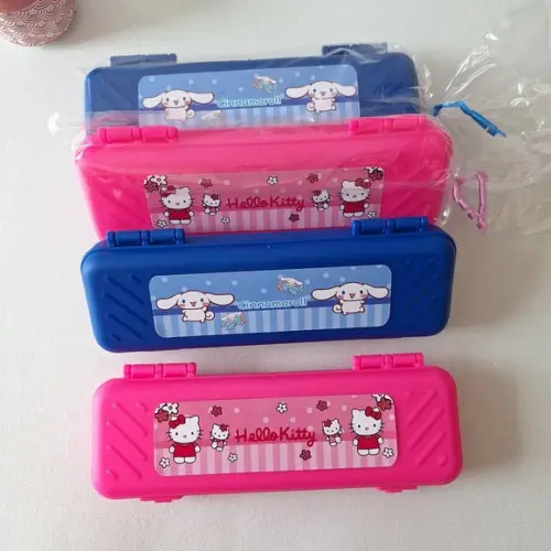 Estojo, Lapis, Borracha, Cartela de Adesivo Hello Kitty