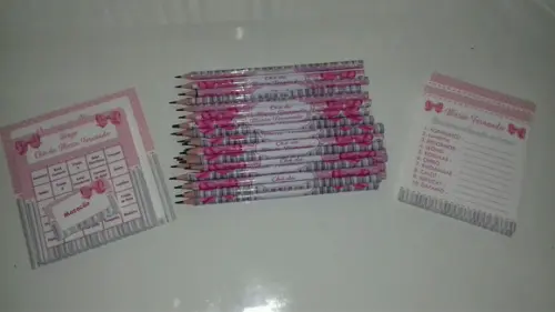 Kit 2 Brincadeiras Chá de Bebê + Lápis Laço