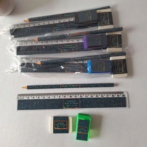 Lapis + Apontador + Borracha + Régua Matemática