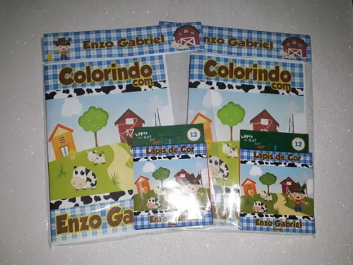 Livrinho de Colorir + Lápis de Cor Fazendinha
