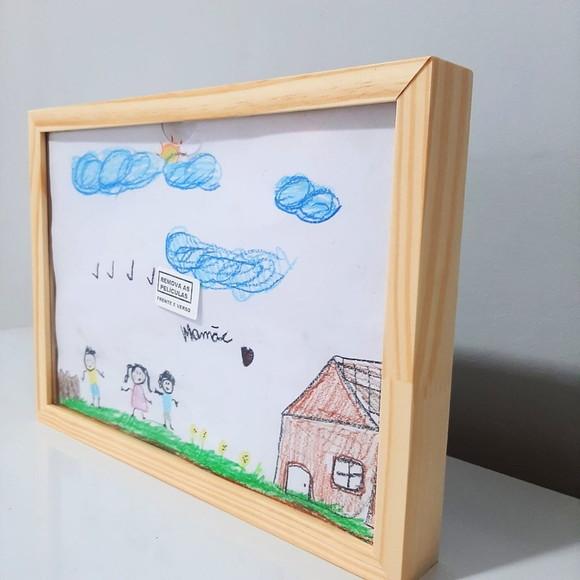 Moldura Infantil para Guardar Desenhos A4 | Moldura Madeira
