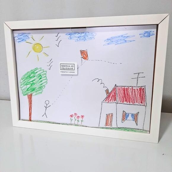Quadro Infantil Porta Arte A4 Madeira Caixa Alta Proteção