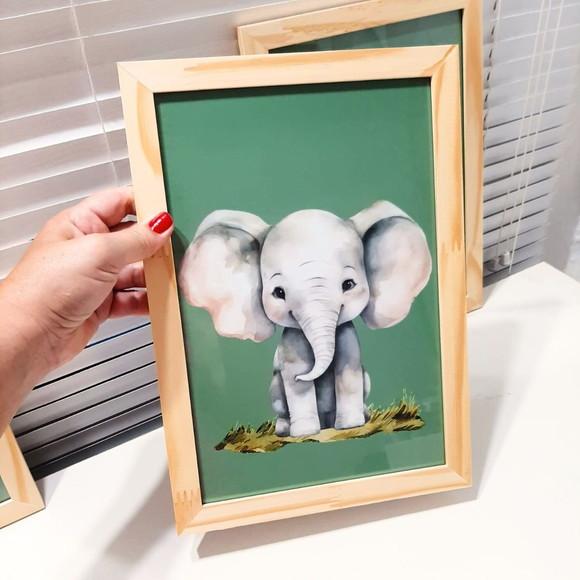 Quadro para Quarto de Criança Fundo Verde Safari 23x33 cm