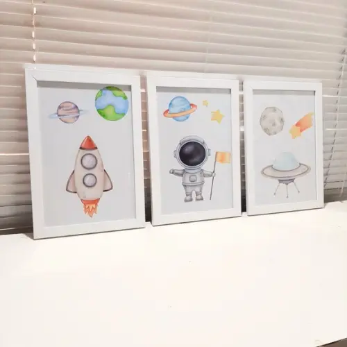 Quadro Infantil para Quarto Menino Astronauta Foguete 23x33