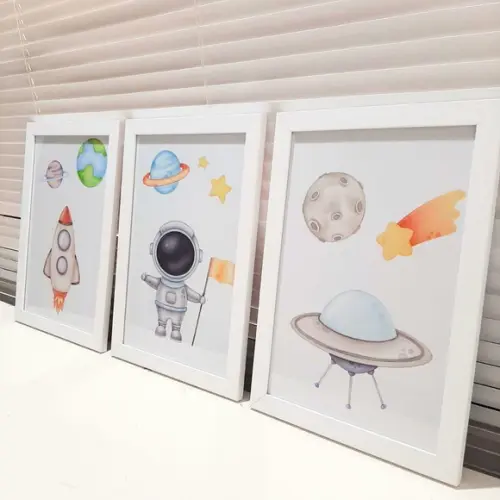 Quadro Infantil para Quarto Menino Astronauta Foguete 23x33