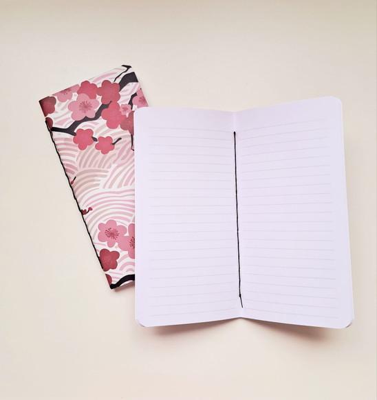 2 Cadernos Pautados Sakura Regular (10 x 20 Cm)
