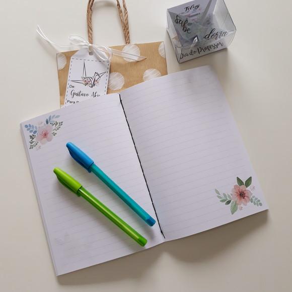 Caderno Personalizado Professor Livros e Flores A5
